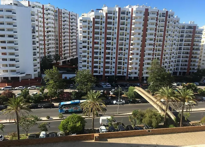 Appartamento T1- Da Rocha Com Piscina -segunda Linha